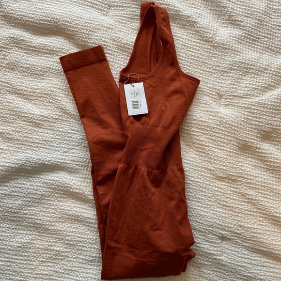 Weworewhat rust rib jumpsuit - Picture 5 of 5